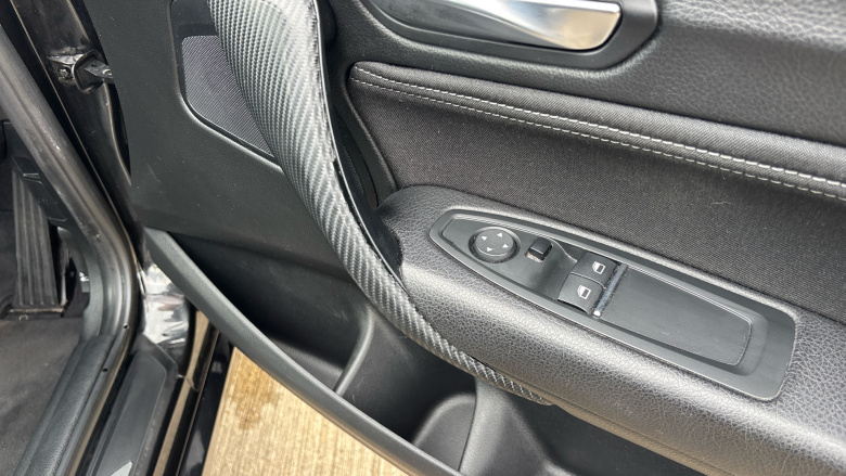 BMW 2 Series 218i Sport 2dr [Nav] Petrol Coupe